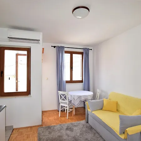 Bona Biograd Na Moru